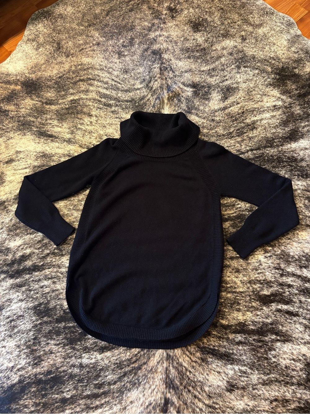 89TH + Madison Black Turtleneck Sweater, Size Medium, SO SOFT!